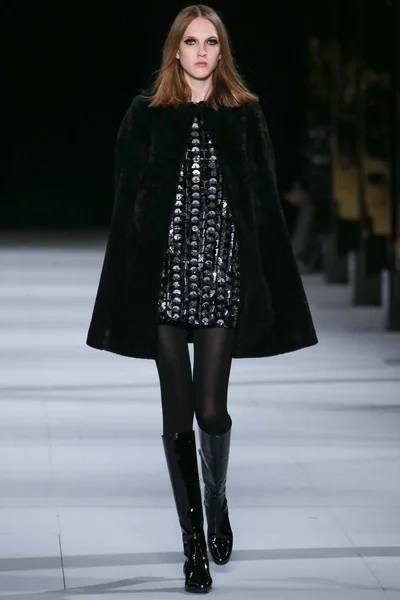 Look 30